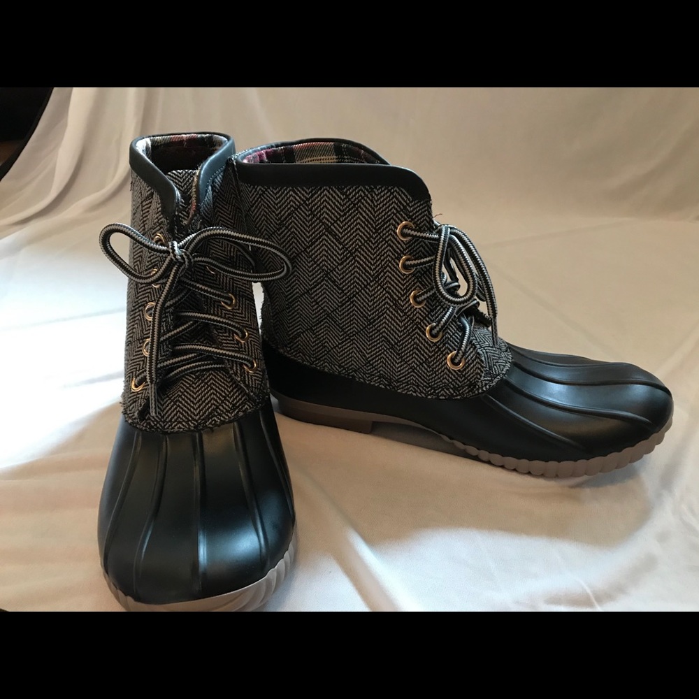 Boots - Shoes